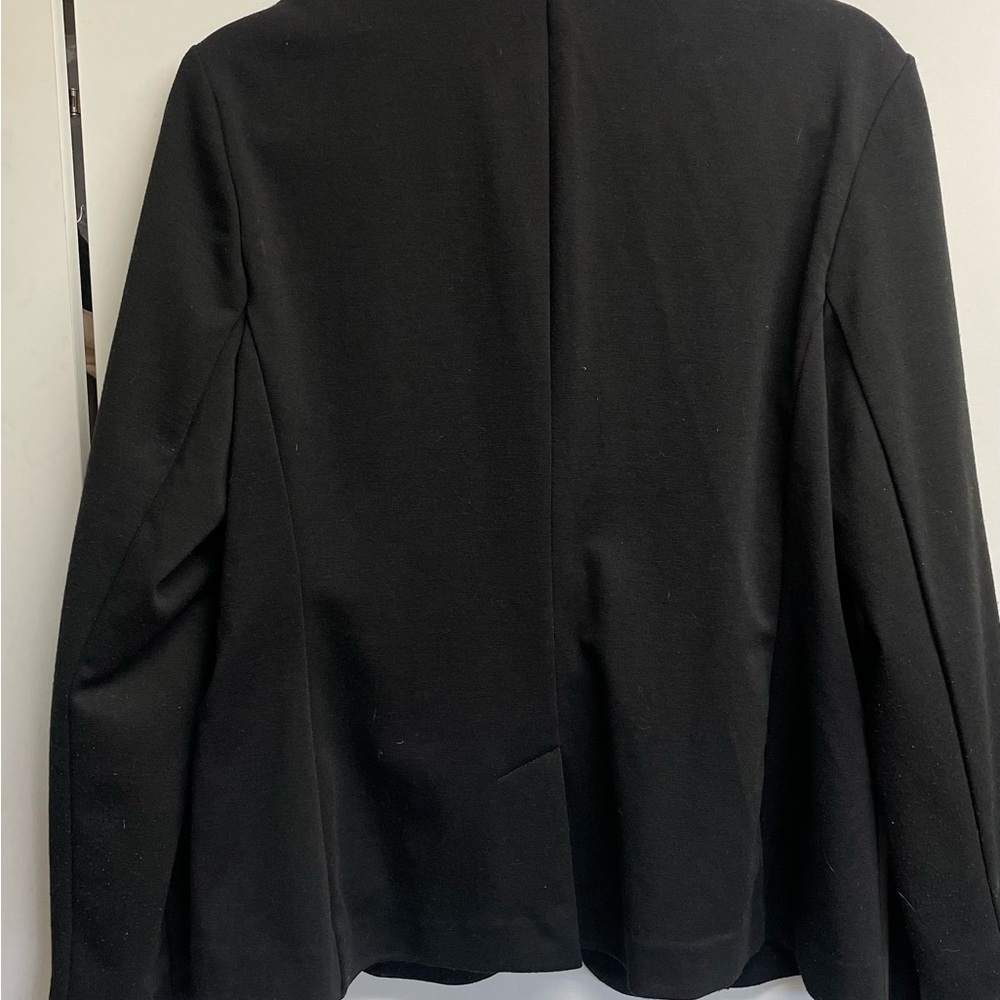 Blazer - Picture 2 of 6